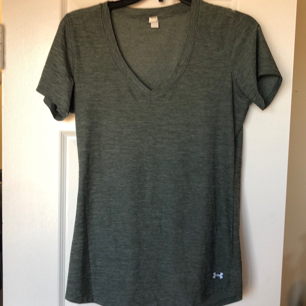 Under Armour Heat Gear Gray V Neck tee